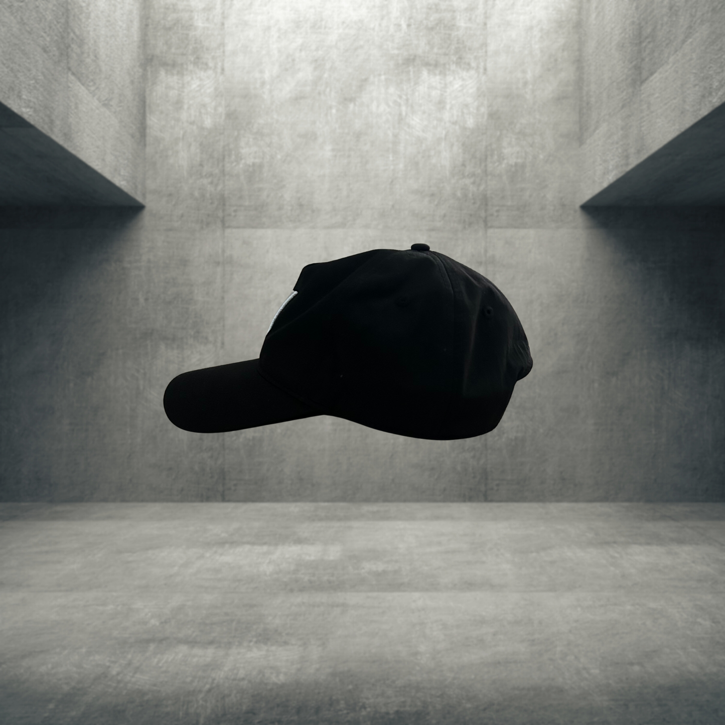 'domes classic black cap.